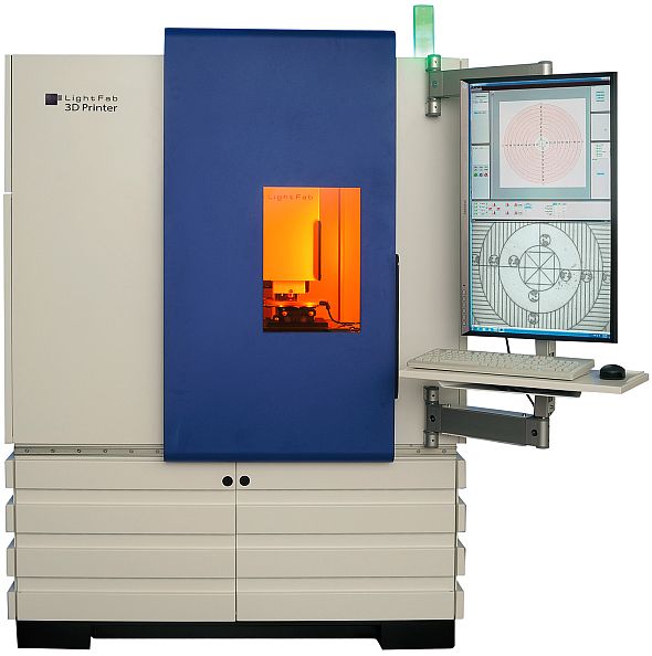 LightFab 3D Printer mit UKP Laser, Lasersicherheit, Schwingungsisolierung, 3D Mikroscanner, CAD/CAM Software und präzisem Achssystem LightFab 3D Printer